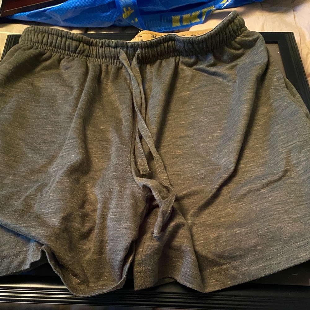 Frye Men's Gray Casual short and tshirt set